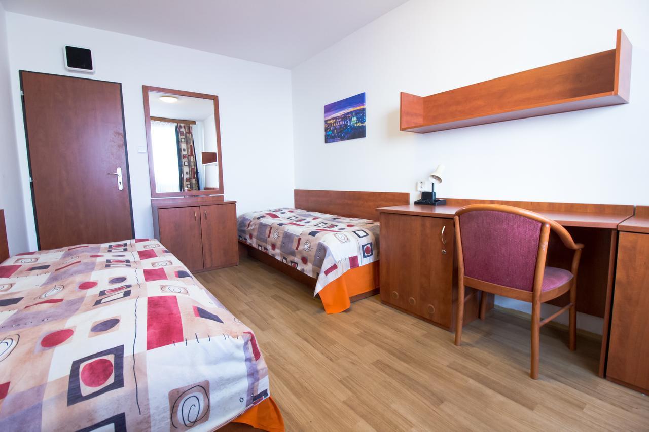 Albergue Eislerova Kolej Jarov Praga Exterior foto